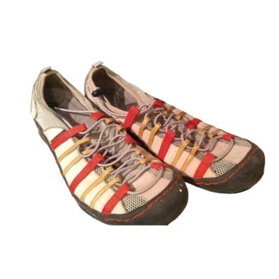 Zapatos para mujer J-41 talla 9,5 Libra listos para el agua Jeep Engineered Foto 1 de 4