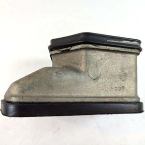 0320838 EXHAUSE HSG, Inner lower 0320936 SEAL, 0320961 SEAL. EVINRUDE 85-235 HP - Picture 1 of 6