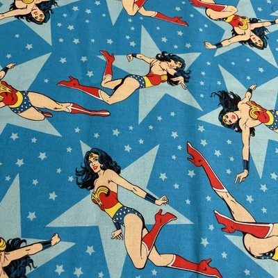 Tela de algodón DC Superhero Wonder Woman estrellas azules cuarto grueso 18”x21”NUEVA Foto 1 de 2