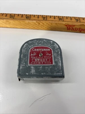 Craftsman Tap Measure 8 Ft 3919 Black And White Plastic Casing - Image 1 of 4