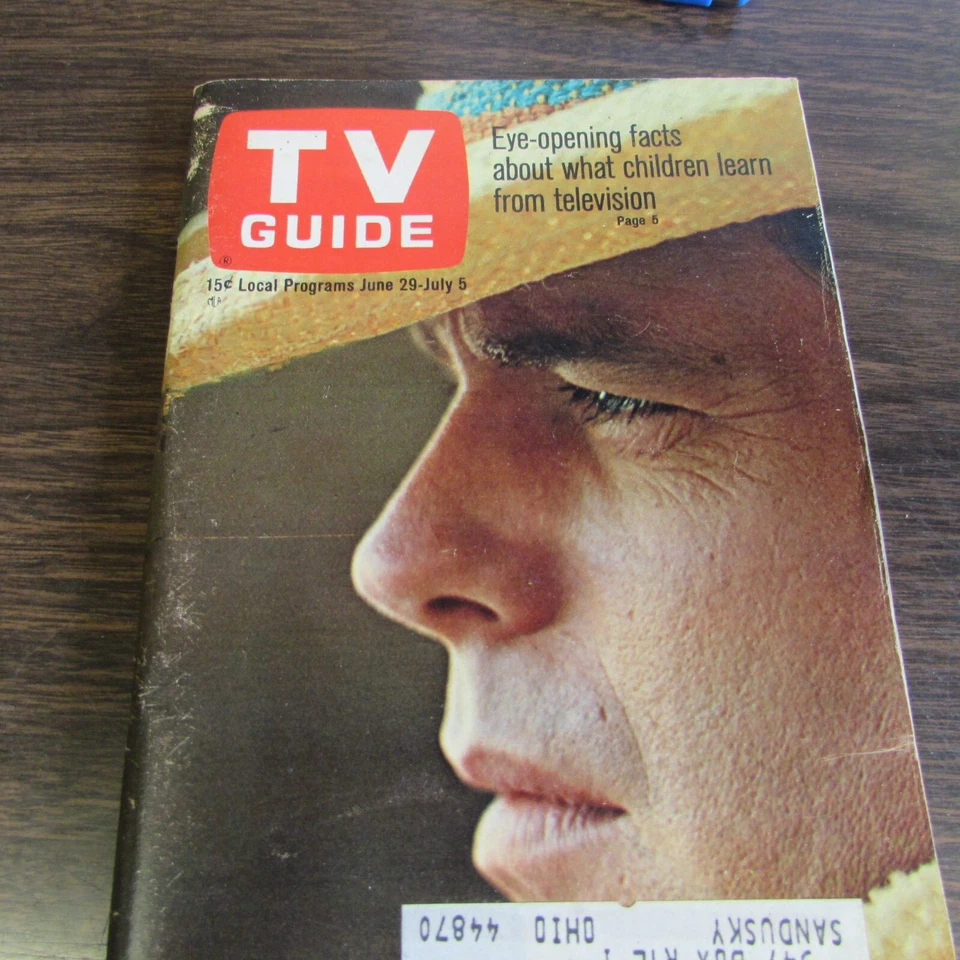 VINTAGE TV GUIDE - JUNE 29TH. 1968  ROBERT WAGNER   "IT TAKES A THIEF"   VG. - Image 1 of 1