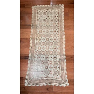 Vintage Fatto a mano Tavolo Pizzo Uncinetto Corridoio 34x16 - Foto 1 di 6