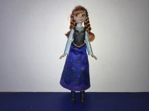 MUÑECA DISNEY FROZEN SERIE DE PELÍCULAS 11" ANNA MODA CLÁSICA - Imagen 1 de 6