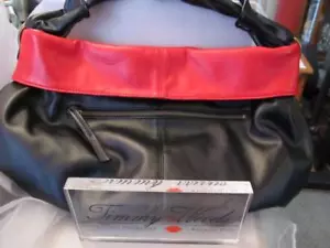 Bolso de Mano Vintage Timmy Woods of Beverly Hills Reversible Negro y Rojo Suave - Imagen 1 de 10