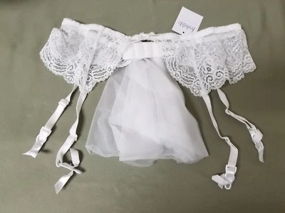 Liguero de encaje blanco Fredericks of Hollywood nuevo. retail 24,00 Foto 1 de 4