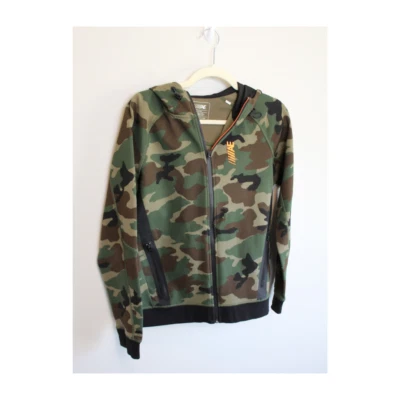 Suéter con Capucha American Eagle AE Flex Para Hombre Pequeño Verde Camuflaje Logo Pullover Foto 1 de 4