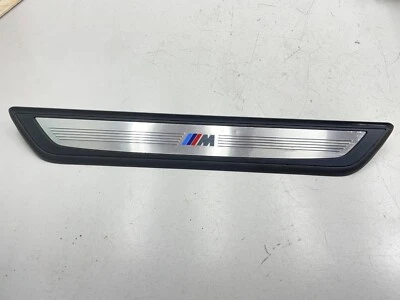 BMW 750Li F02 FRONT RIGHT SIDE DOOR SILL SCUFF PLATE COVER TRIM OEM 2009 - 2014 - Imagem 1 de 4