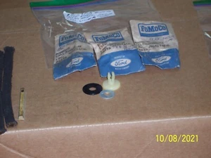 Ford Galaxie 1963, Mercury? C3AZ-6221801-A (3 Türschloss Klinkenbuchsen? Für 4,95 - Bild 1 von 1