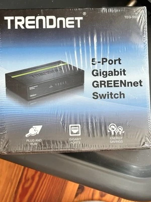 TRENDnet 5-port Gigabit Switch TEG-S50g Green Desktop Switch Sealed - Image 1 of 2