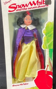 Vintage BIKIN DISNEY SNOW WHITE AND THE SEVEN DWARFS Snow White DOLL 11.5" -NIB - Imagen 1 de 5