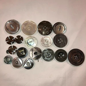 Antique lot of unique carved buttons some matching iridescent - Picture 1 of 3