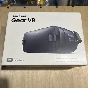 Samsung Gear VR Oculus SM-R323N Virtual Reality Headset New Open Box! - Picture 1 of 3