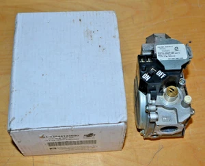 York Source 1 OEM White Rogers Model 36J24-206 S1-32544123000 Gas Valve ~ nos - Picture 1 of 14