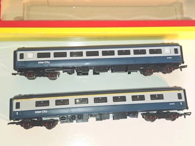 Hornby Intercity Passenger Carriages x 2. Excellent Cond. Metal Wheels. OO Scale - Image 1 of 4