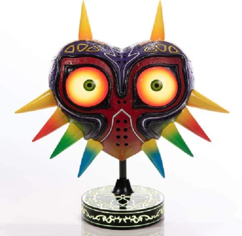 Dark Horse Comics 14 Inch Tall Painted The Legend of Zelda Majora's Mask Cover