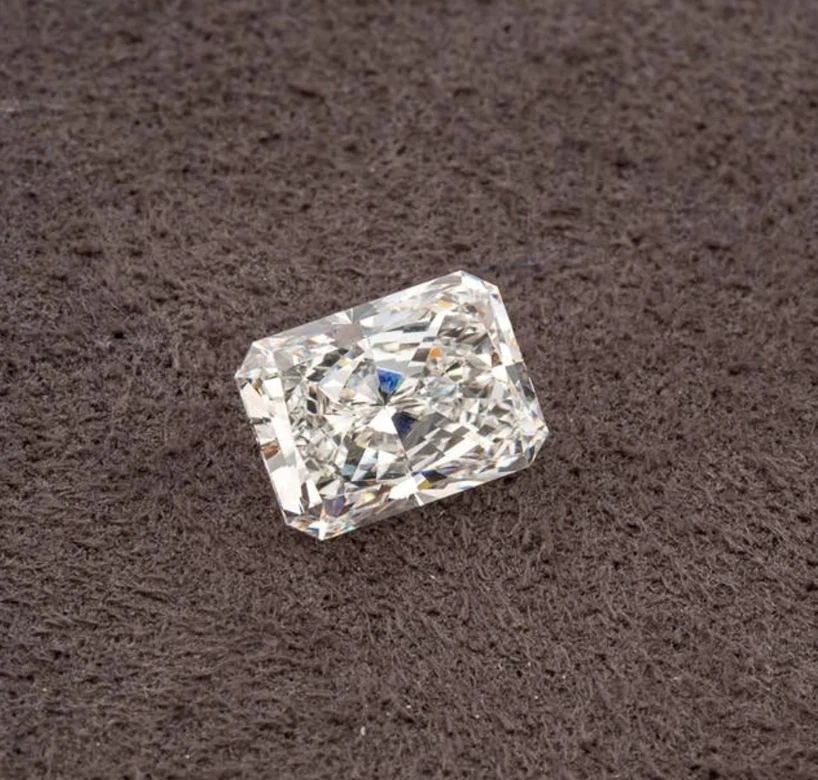 2.60 Ct RADIANT Cut 7x9 F Color VS1 Clarity Certified Lab Grown CVD Diamond - Image 1 of 4