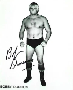 TACÓN DE LUCHA LIBRE LEYENDA BOB BOBBY DUNCUM FIRMADO 8X10 AWA TAG CHAMPION WWF COMBOY - Imagen 1 de 1