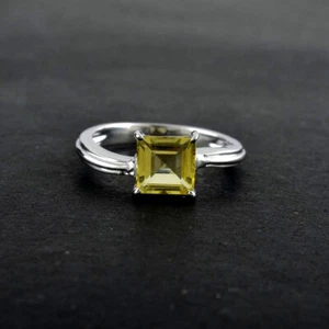 Anello in argento sterling 925 7 mm taglio quadrato giallo quarzo limone misura US 4-8 - Foto 1 di 5