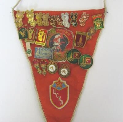 1980 MOSCOW OLYMPICS VINTAGE RUSSIAN 23 BADGES ON CSKA SILK PENNANT MISHA & MORE - Image 1 of 4