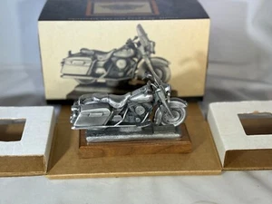 NEW Harley Davidson "Road King" Metal Sculpture New in Box 98196-96V - Picture 1 of 3
