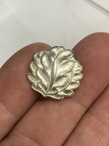 Museum Quality WW2 German Oak Leaf EK1 900 Sliver Marked 21 Sliber Medal Badge - Picture 1 of 5