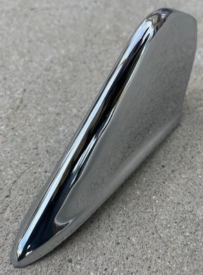 Protector parachoques trasero S BUICK LESABRE NUEVO TRIPLE PLATEADO CROMADO 1961 61 OEM Foto 1 de 4