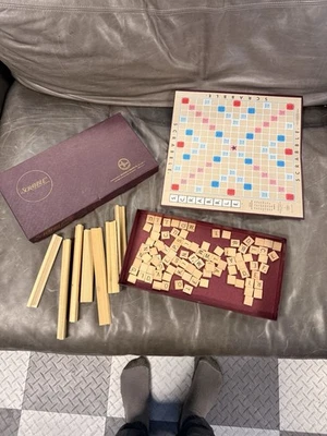 Juego de crucigramas Scrabble vintage Selchow & Righter años 60 completo 100 azulejos Foto 1 de 3
