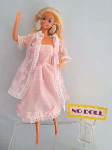 Lingerie rosa per Barbie e altre Fashion Dolls-NO DOLL - Foto 1 di 10