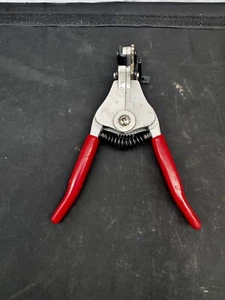 BEST PRECISION AUTOMATIC WIRE STRIPPER MANY AWG SETTINGS RED GRIPS 7" Tool. - Picture 1 of 3