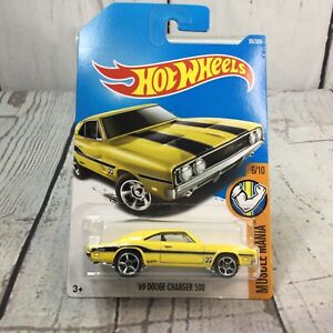 Hot Wheels Muscle Mania 6/10 2015 Yellow '69 Dodge Charger 500 Car 95/365