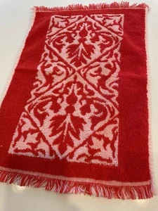 Vintage Martex Cotton Terry Hand Towel Floral Red Pink Reversible - Picture 1 of 8