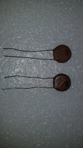 2 X ERIE CAPACITOR 470 PF OLD TUBE RADIO AUDIO AMPLI - Picture 1 of 3