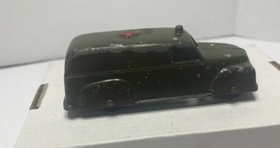 Coche de juguete de metal ambulancia del ejército Chevy Tootsietoy 1950 Foto 1 de 4