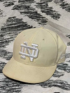 Notre Dame Fighting Irish New Era eng anliegende Mütze Kappe NCAA Erwachsene Größe 7 3/4 - Bild 1 von 9