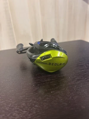 Lunkerhunt Bedlam Baitcast Reel  6.6:1 - Image 1 of 3
