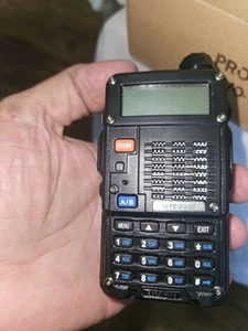 Professional Two-way Radios 1 New 2 Used Once On A Trip! Buying All - Zdjęcie 1 z 17
