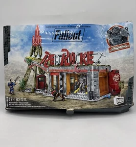 MEGA HXT00 Fallout Red Rocket Truck Stop 824 Pieces New Box Damage - Picture 1 of 4