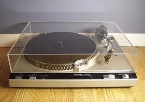 TECHNICS SL 5200 "NEU" ACRYL STAUBSCHUTZ FÜR SL 5100, Q2, Q3, 220, 230 PLATTENSPIELER - Bild 1 von 3