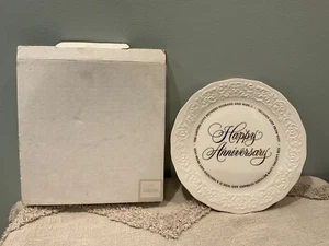 Plato de feliz aniversario Hallmark - Imagen 1 de 7