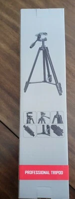 2 in 1 Cell Phone Tripod camera projector.Professional Tripod.New - Image 1 of 4