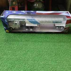 TERMINATOR 2 ALTAYA FREIGHTLINER CRYORO 1/43 SEMI-TRUCK SEALED DISPLAYED - Picture 1 of 18