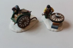 Dept 56 "C. Bradford, Wheelwright & Son" Village Accessory - Retired #5818-1 - Bild 1 von 5