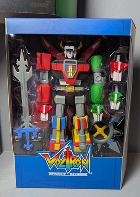 Figura de acción Voltron Super7 Ultimates Defensor del Universo Foto 1 de 4