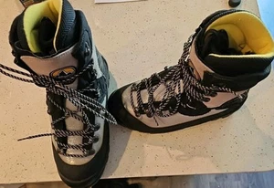 Stivali da alpinismo uomo La Sportiva Nuptse/fuori produzione/taglia 42 US 9 ottime condizioni - Foto 1 di 13