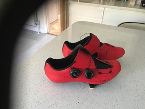 womens Red fizik cycle shoes size 4.5 UK , 37.5, Boa adjusters - Picture 1 of 7
