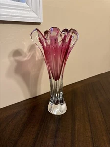 Vintage CHRIBSKA BÖHMISCHE PREISELBEERROTE GLASVASE JOSEPH HOSPODKA MCM MURANO 13x7” - Bild 1 von 1