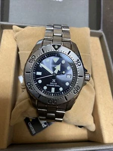 Seiko Titanium SBDN015 Men's Solar Quartz 200m Diver watch - Picture 1 of 12