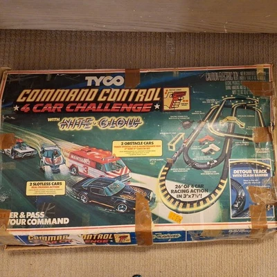 Tyco Command Control Nite Glow 4 Car Challenge Slotless Car Race Track solamente* Foto 1 de 4
