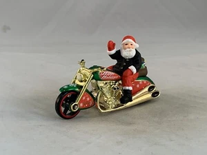 Scooter Hot Wheels Scorchin 1999 coche de vacaciones Navidad verde y rojo MC3s - Imagen 1 de 5