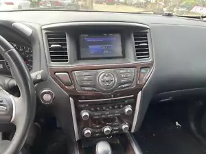 Radio Nissan Pathfinder 13 14 - Imagen 1 de 1